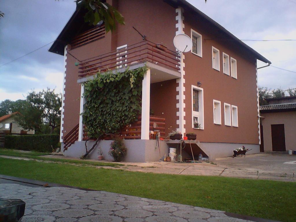 Gacka Rooms Vrhovine Экстерьер фото