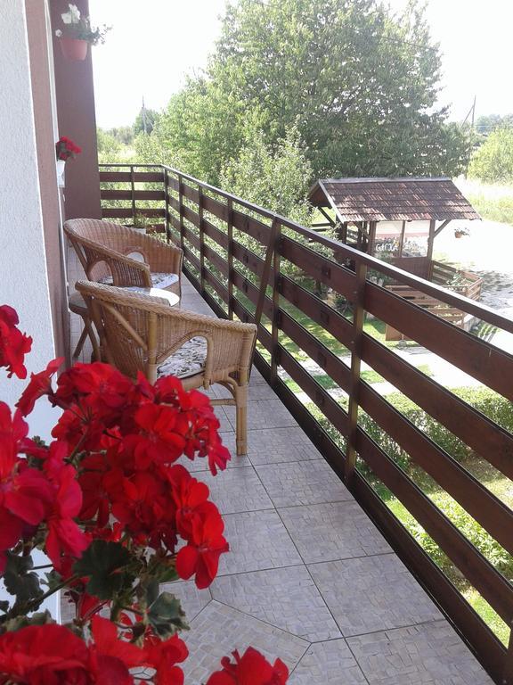 Gacka Rooms Vrhovine Экстерьер фото