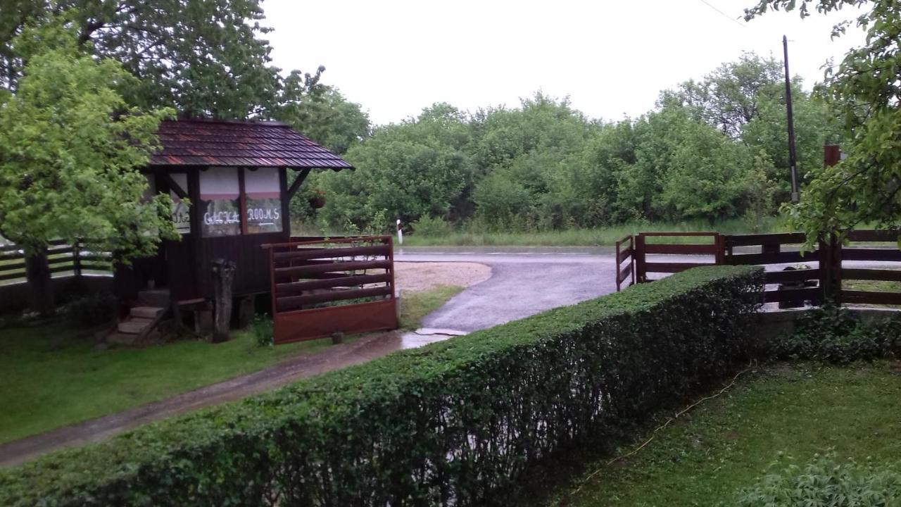 Gacka Rooms Vrhovine Экстерьер фото