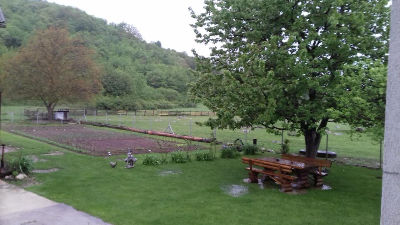 Gacka Rooms Vrhovine Экстерьер фото